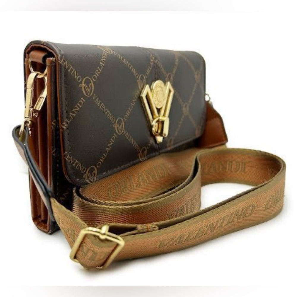 Valentino Orlandi Crossbody with Large "V" Lock and Branded
Strap(V-3002